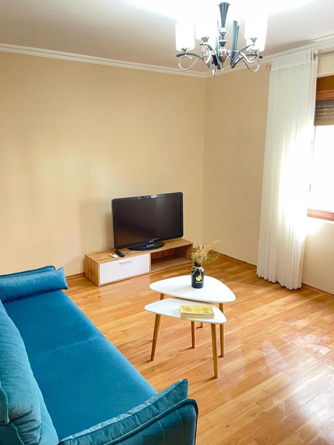 Skanderbeg Square Apartment 02 Tiranë Eksteriør bilde