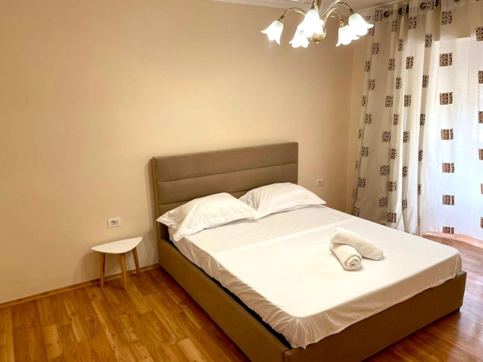 Skanderbeg Square Apartment 02 Tiranë Eksteriør bilde
